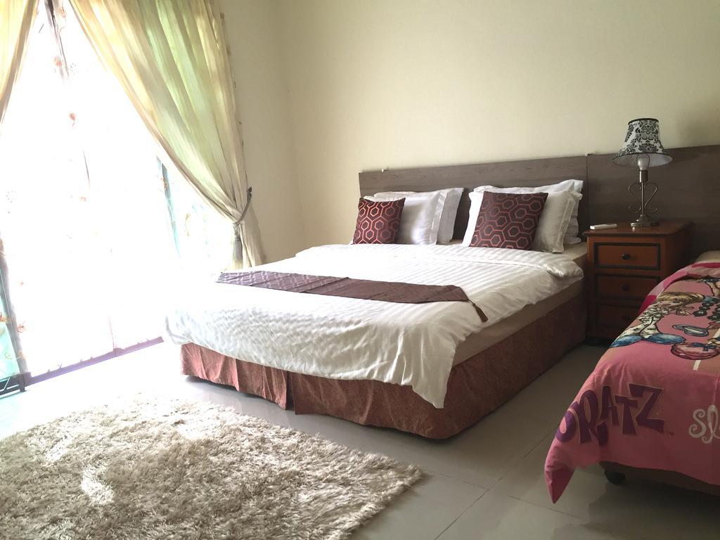 Vila Ayah Kota Bharu Exterior foto